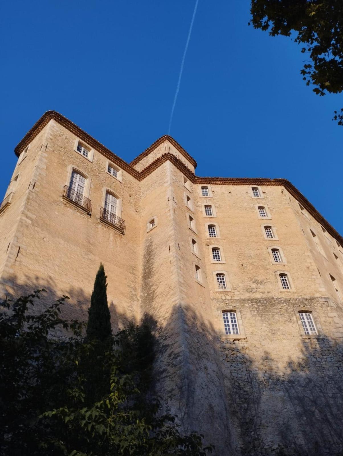 La Bergerie Des Colles Panzió Entrecasteaux Kültér fotó