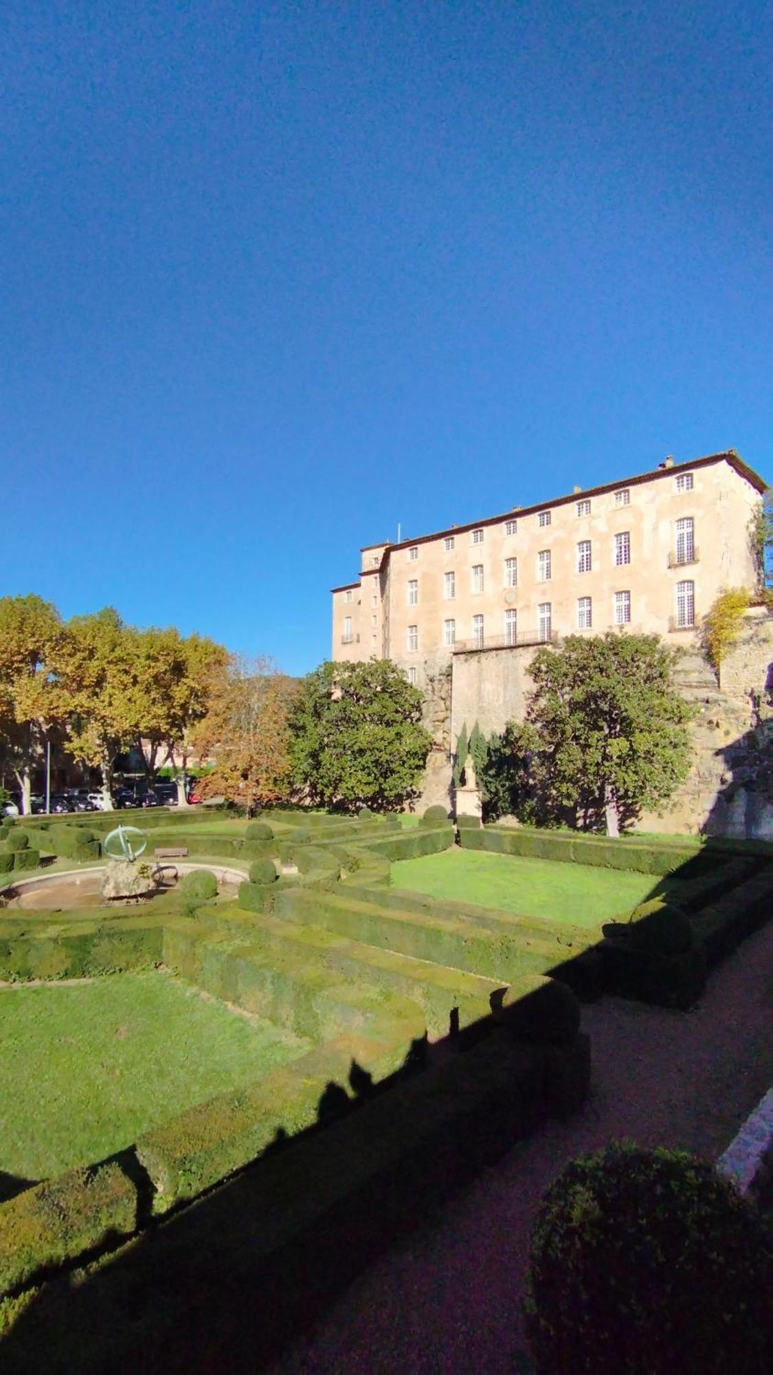 La Bergerie Des Colles Panzió Entrecasteaux Kültér fotó